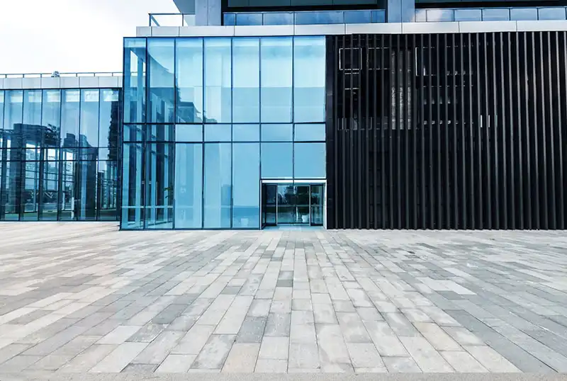 Reinigung von Böden aus PVC, Linoleum, Stein, Parkett und Laminat